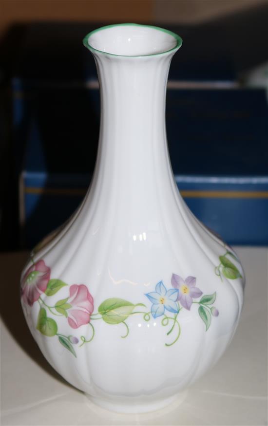 Qty boxed Wedgwood/Worcester ceramics